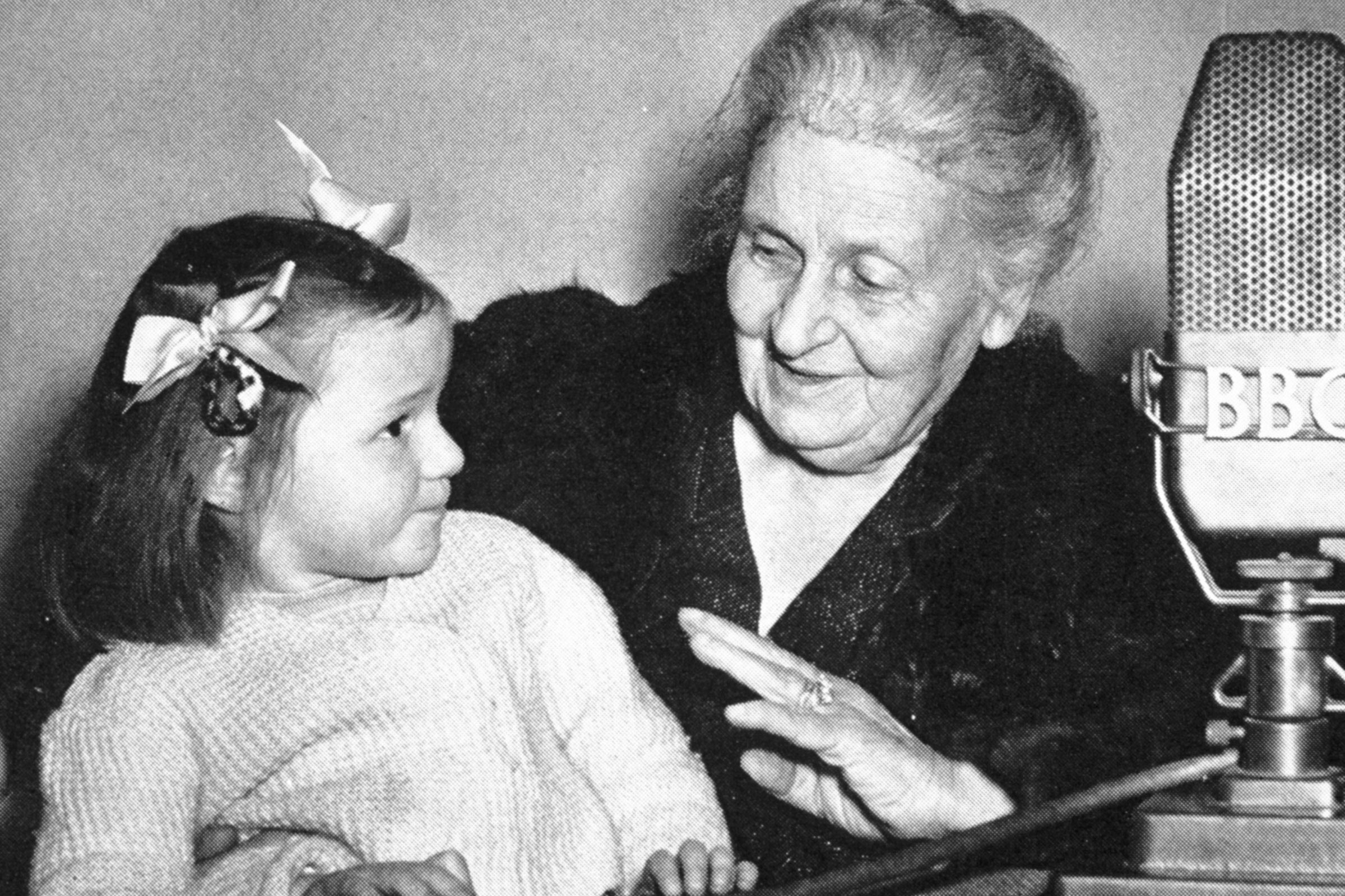 Maria Montessori: “Il bambino è la salvezza dell’umanità” | La Civiltà Cattolica